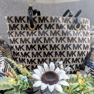 Michael Kors Tote